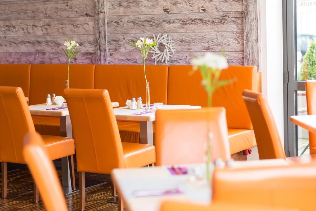 Hotel Arooma Ердинг Екстериор снимка