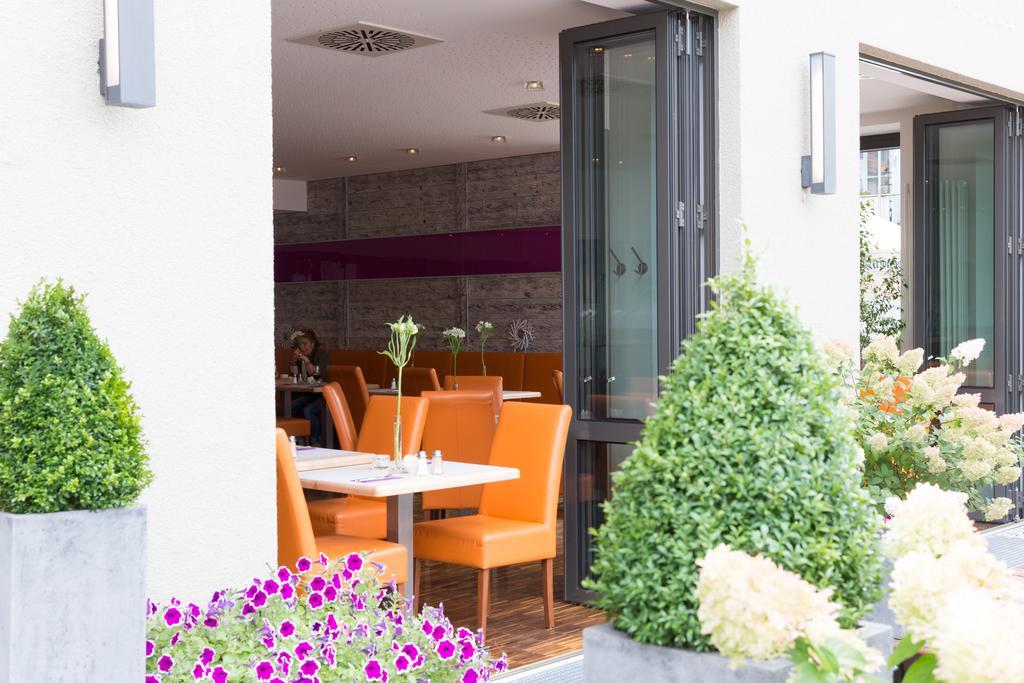 Hotel Arooma Ердинг Екстериор снимка